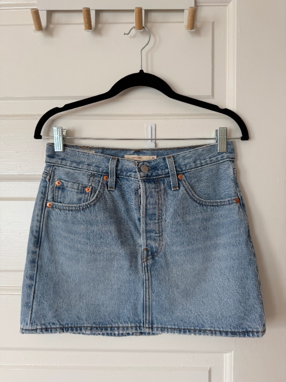 Levi's Denim Icon Mini Skirt High Rise (Size 25)